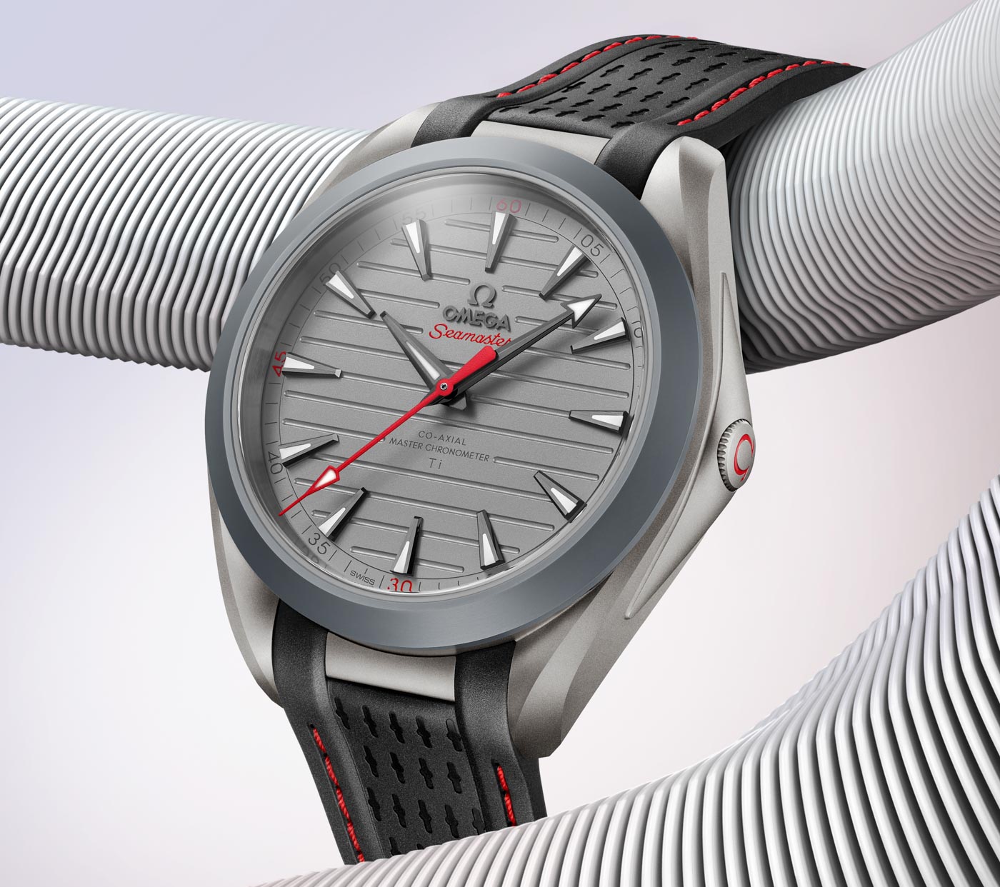 欧米茄海马系列Aqua Terra超轻腕表推出全新钛金属表壳及机芯