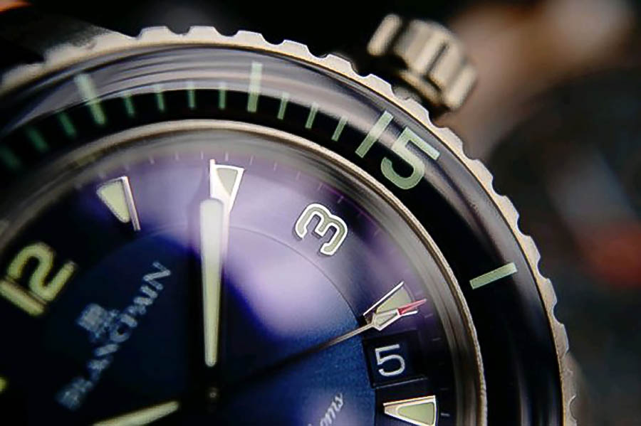 ZF厂宝珀五十噚钛壳蓝盘复刻表细节评测-ZF手表如何