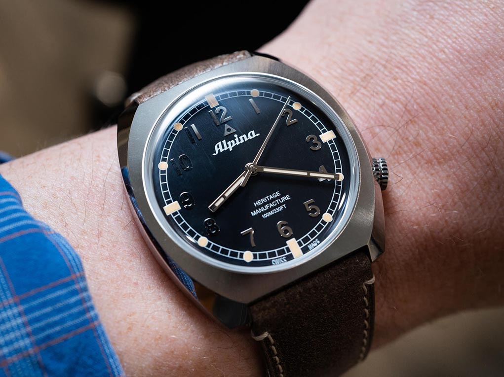 Alpina配备保险杠机芯的复古风手表