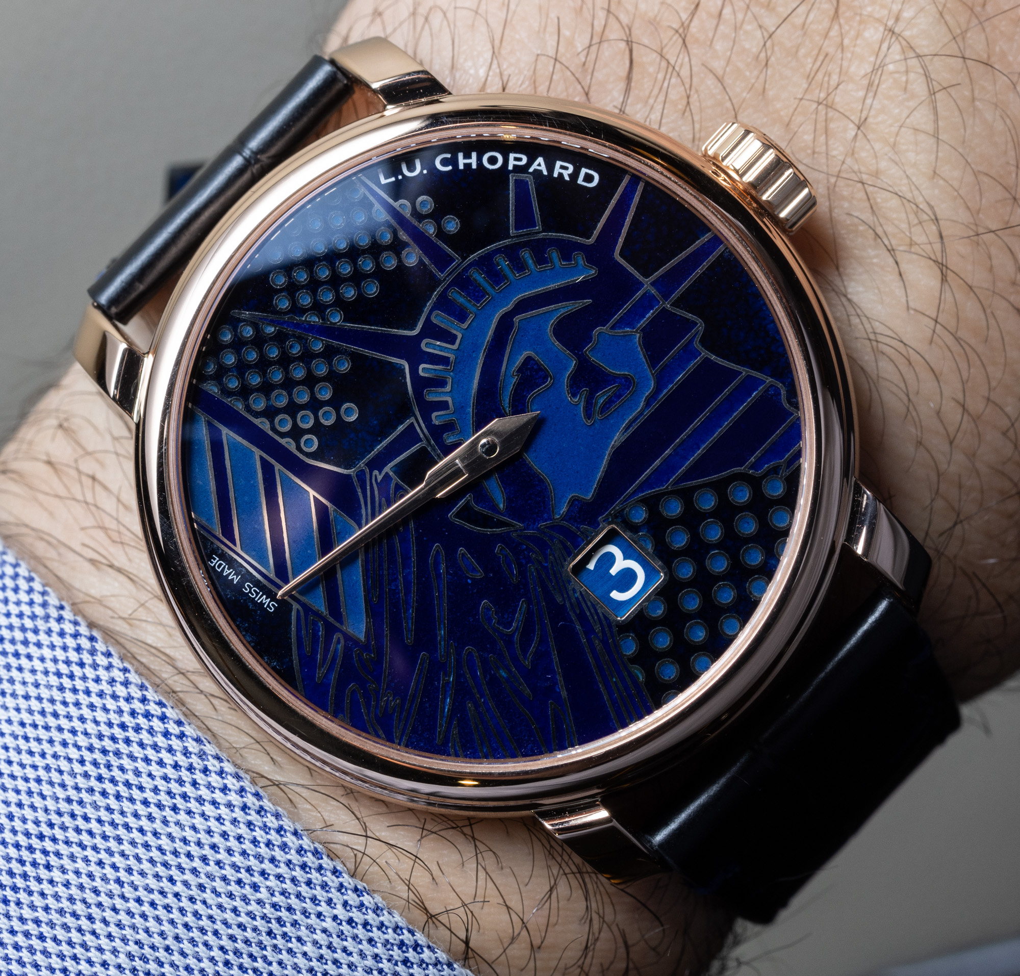 Chopard161977-5004手表采用手绘景泰蓝珐琅表盘