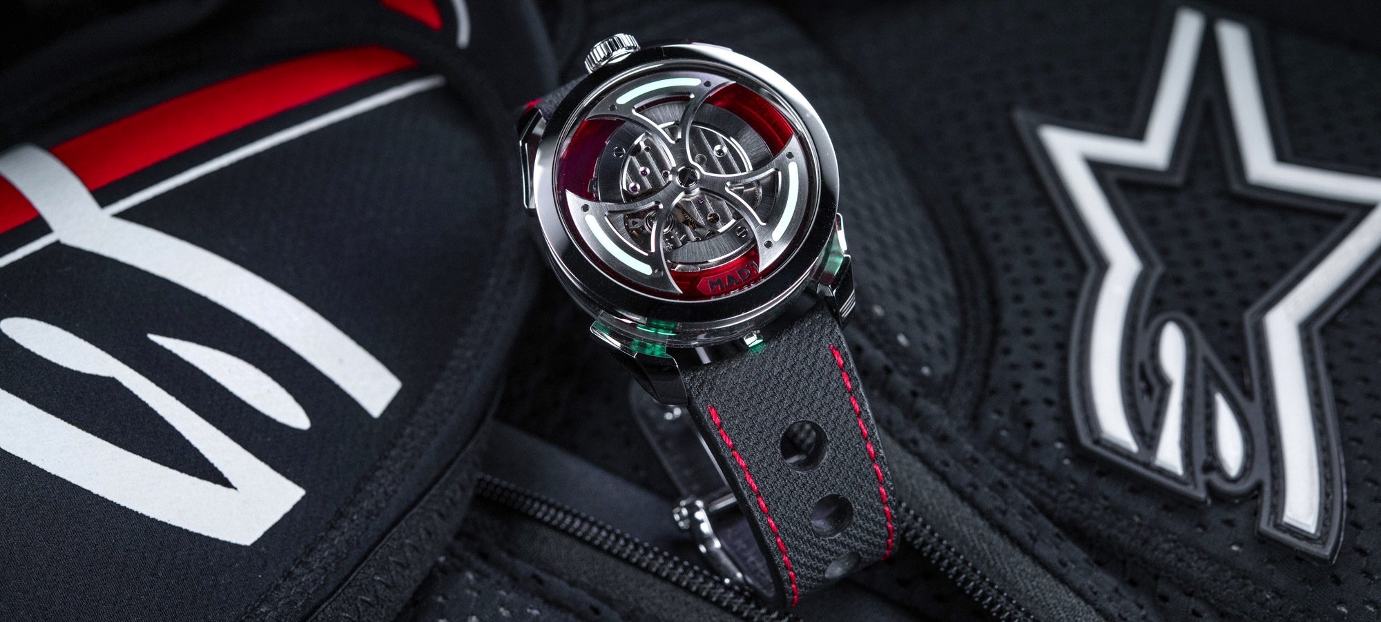 MB&F 的 MAD 1 RED腕表