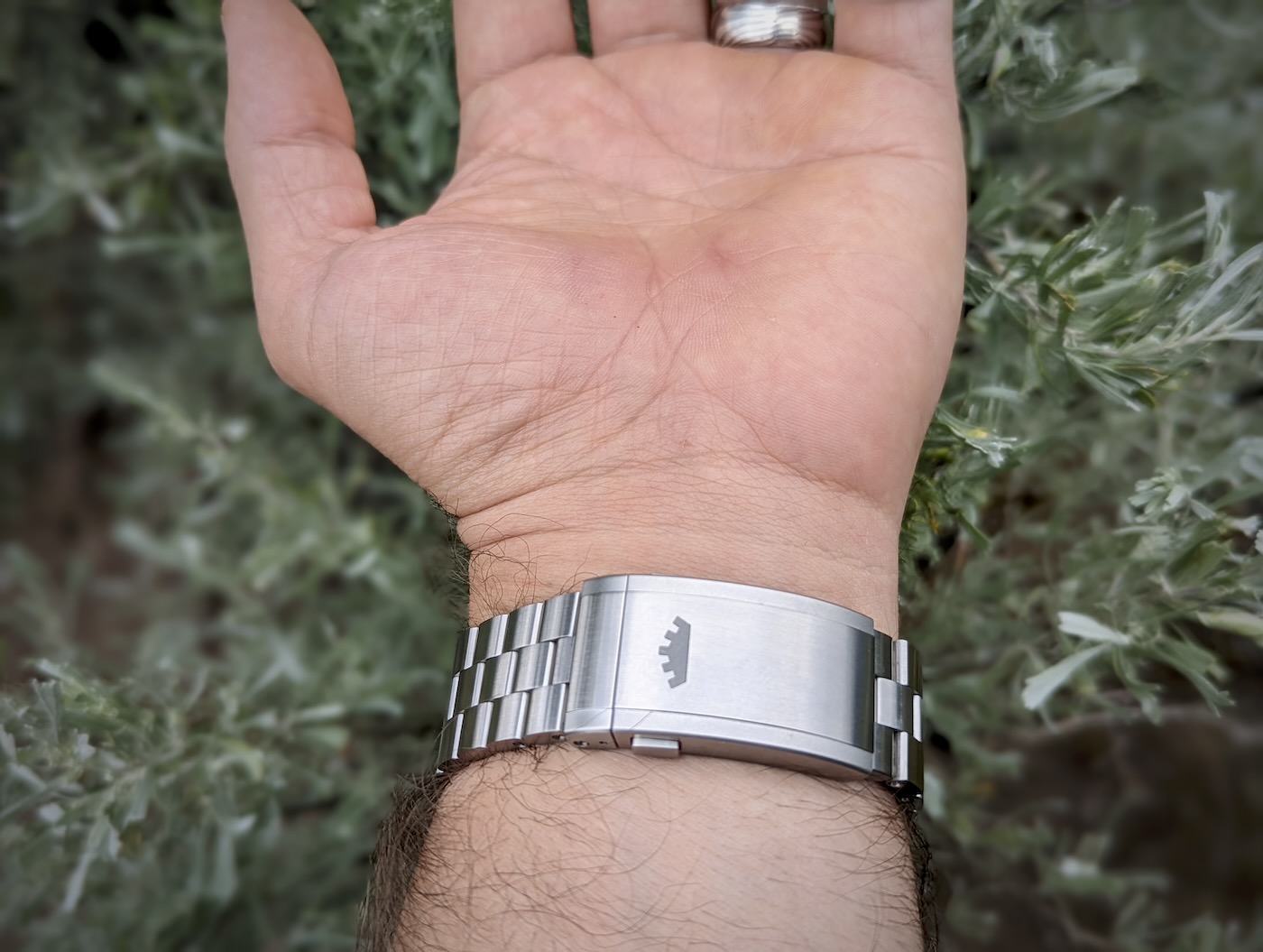 格子纹理表盘Fortis Marinemaster M-40与M-44