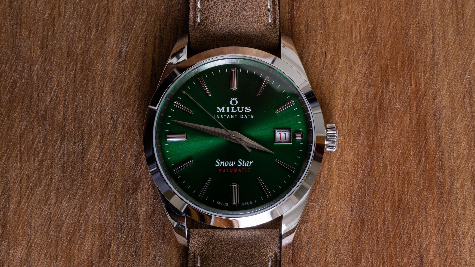 绿色表盘Milus腕表-单日历手表推荐