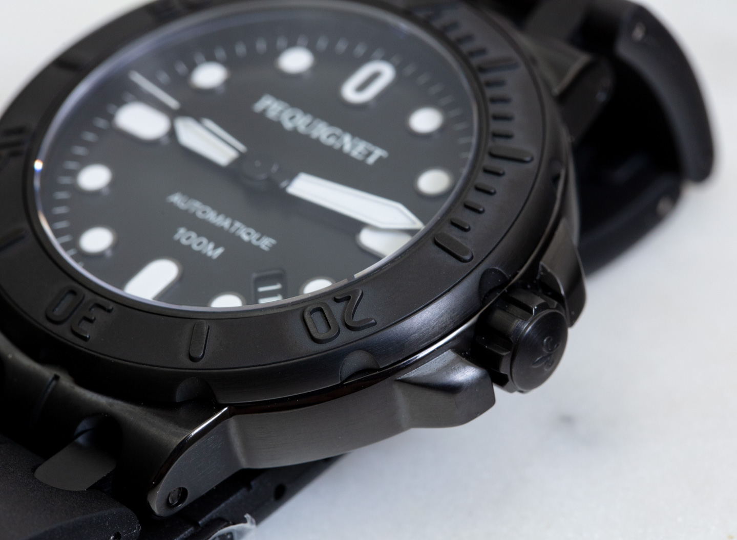欧洲运动风格Hossegor黑钛手表-适合日常休闲佩戴手表推荐