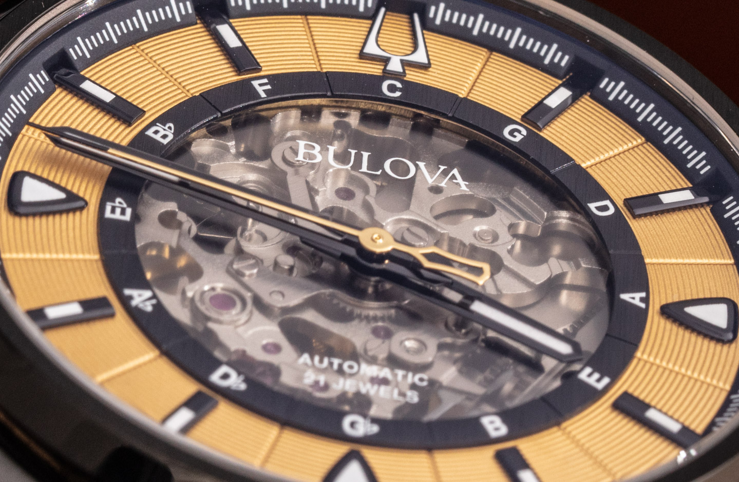 宝路华格莱美手表型号为 98A241 Bulova Grammy