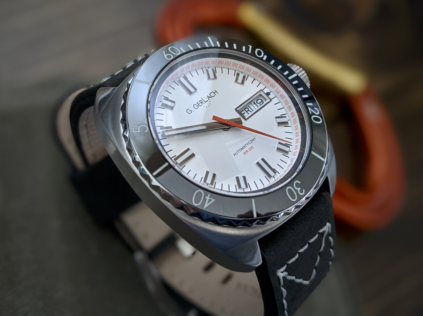 品鉴小型手表独立品牌珍品G. Gerlach推出的Enigma II手表