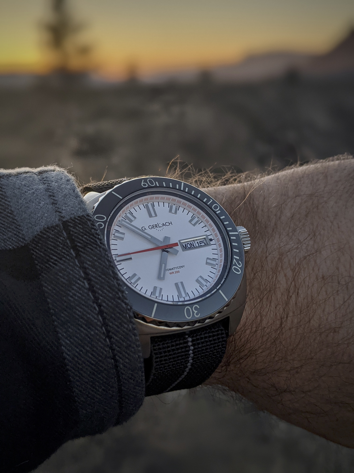 品鉴小型手表独立品牌珍品G. Gerlach推出的Enigma II手表