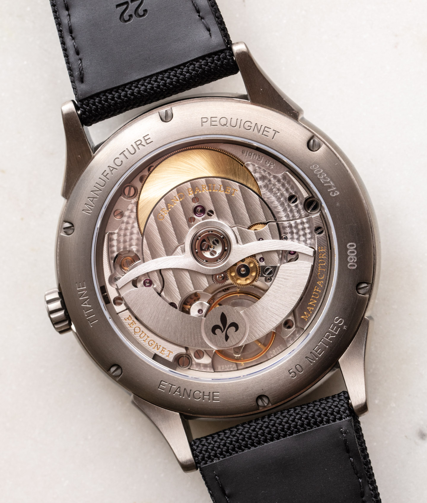 充满灵感和原创性的Pequignet手表Royale Titane