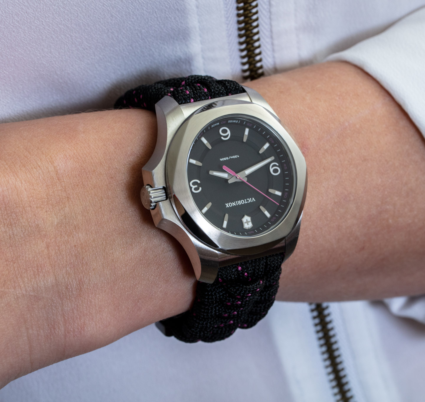 女士晚报推荐-Victorinox Swiss Army INOX V Paracord时尚女表