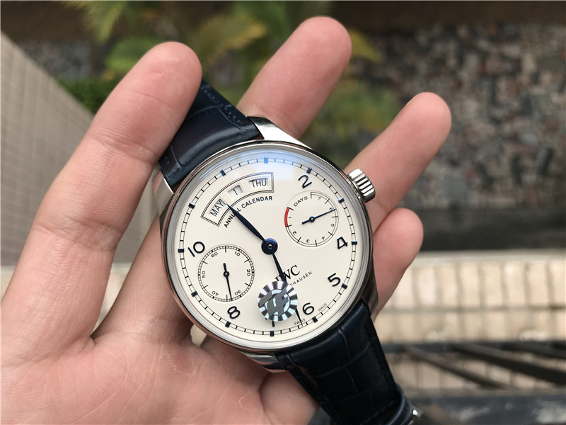 ZF厂万国葡七万年历复刻腕表多少钱-其返修率怎么样