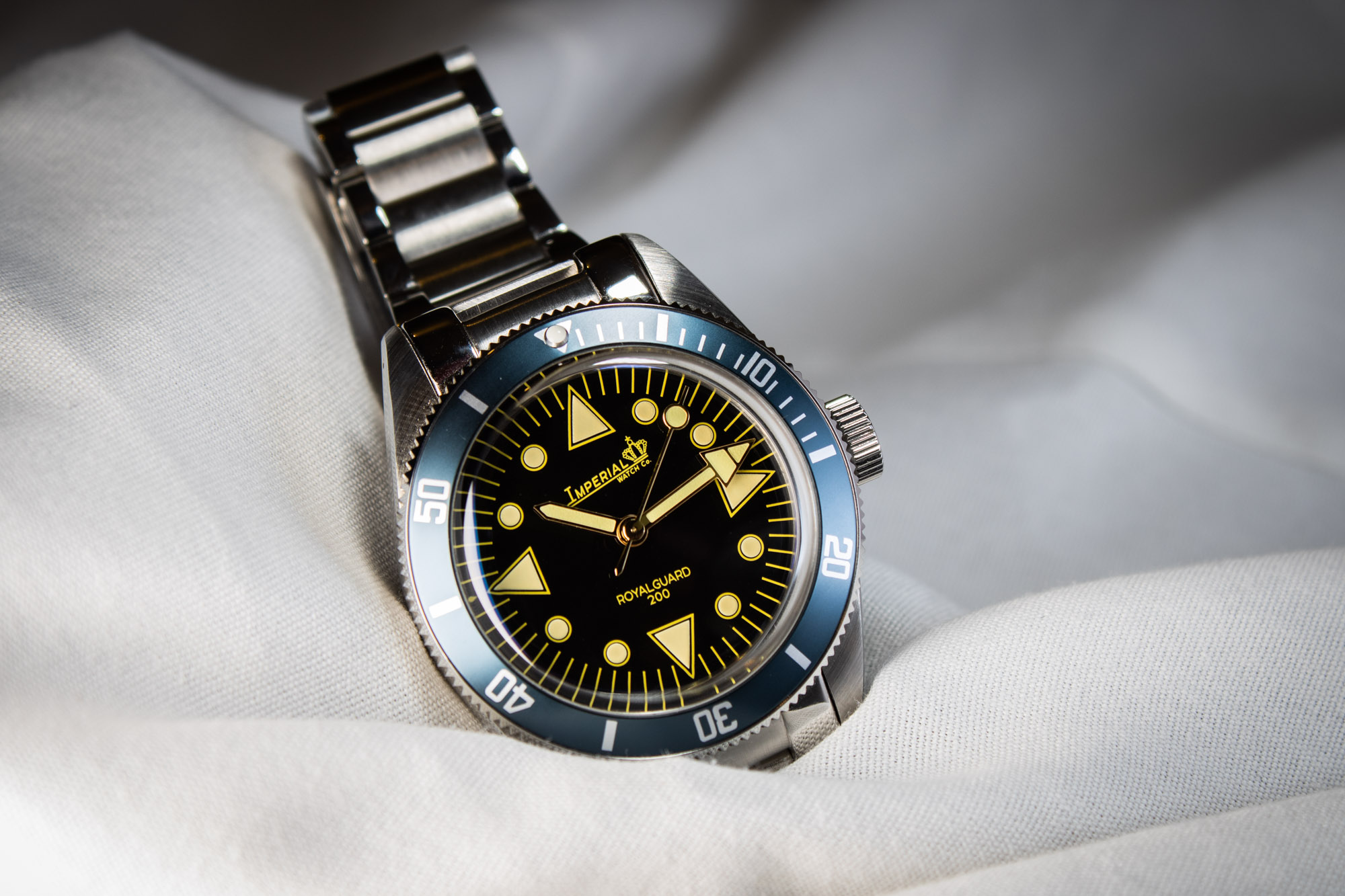 复古风格的潜水表-Imperial Watch Co. Royal Guard 200 腕表