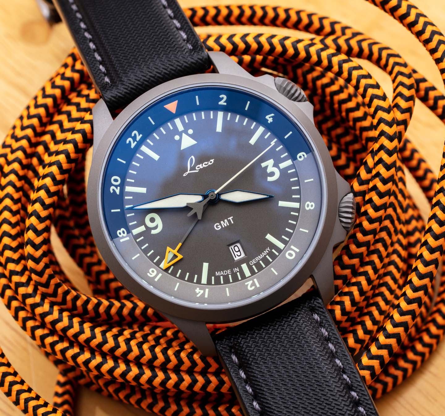德国品牌Laco推出得GMT手表Frankfurt-现代精神与复古灵魂的结合