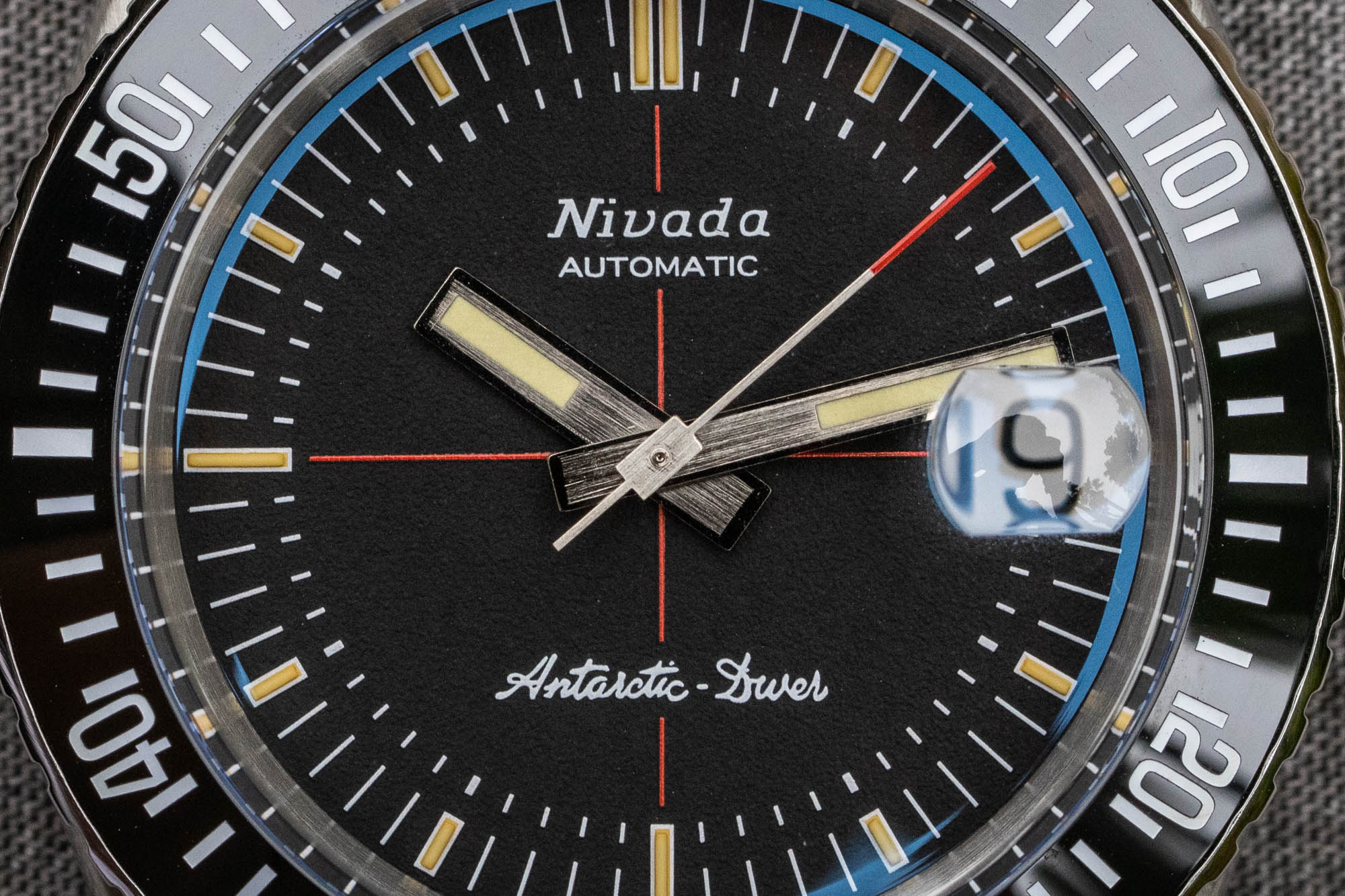 复古风格潜水表推荐-Nivada Grenchen Antarctic-Diver 腕表评测