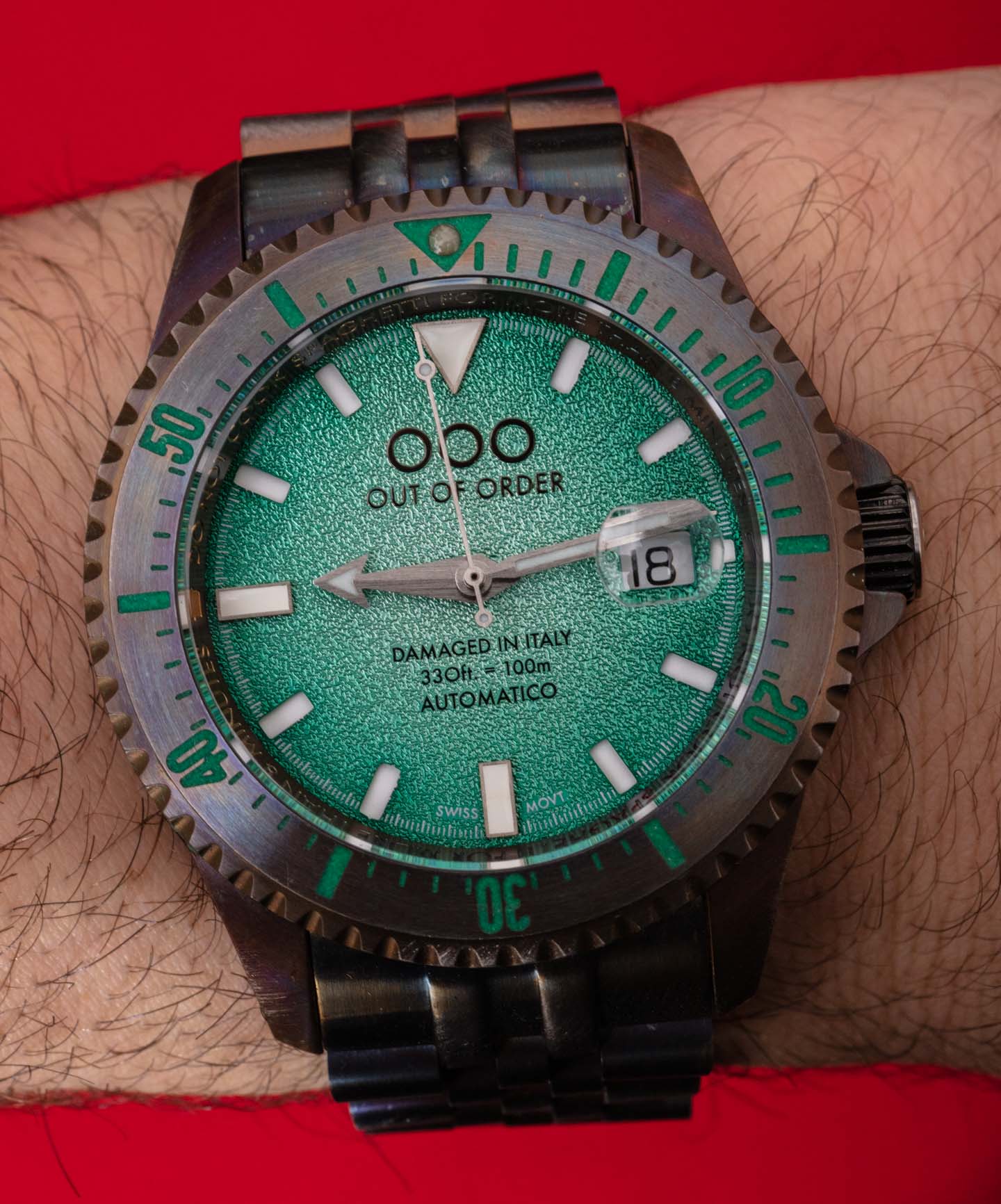 故障破旧风格的瑞士OOO手表如何