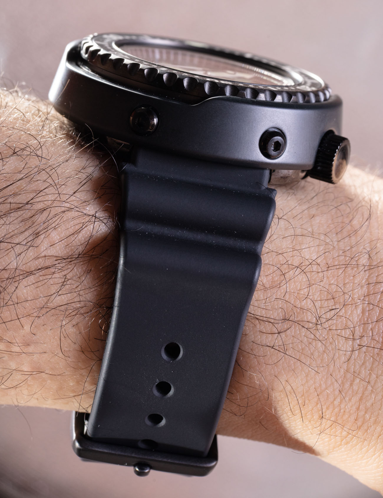 精工 Prospex S23631 手表是对 1970 年代原始金枪鱼潜水员的颂歌