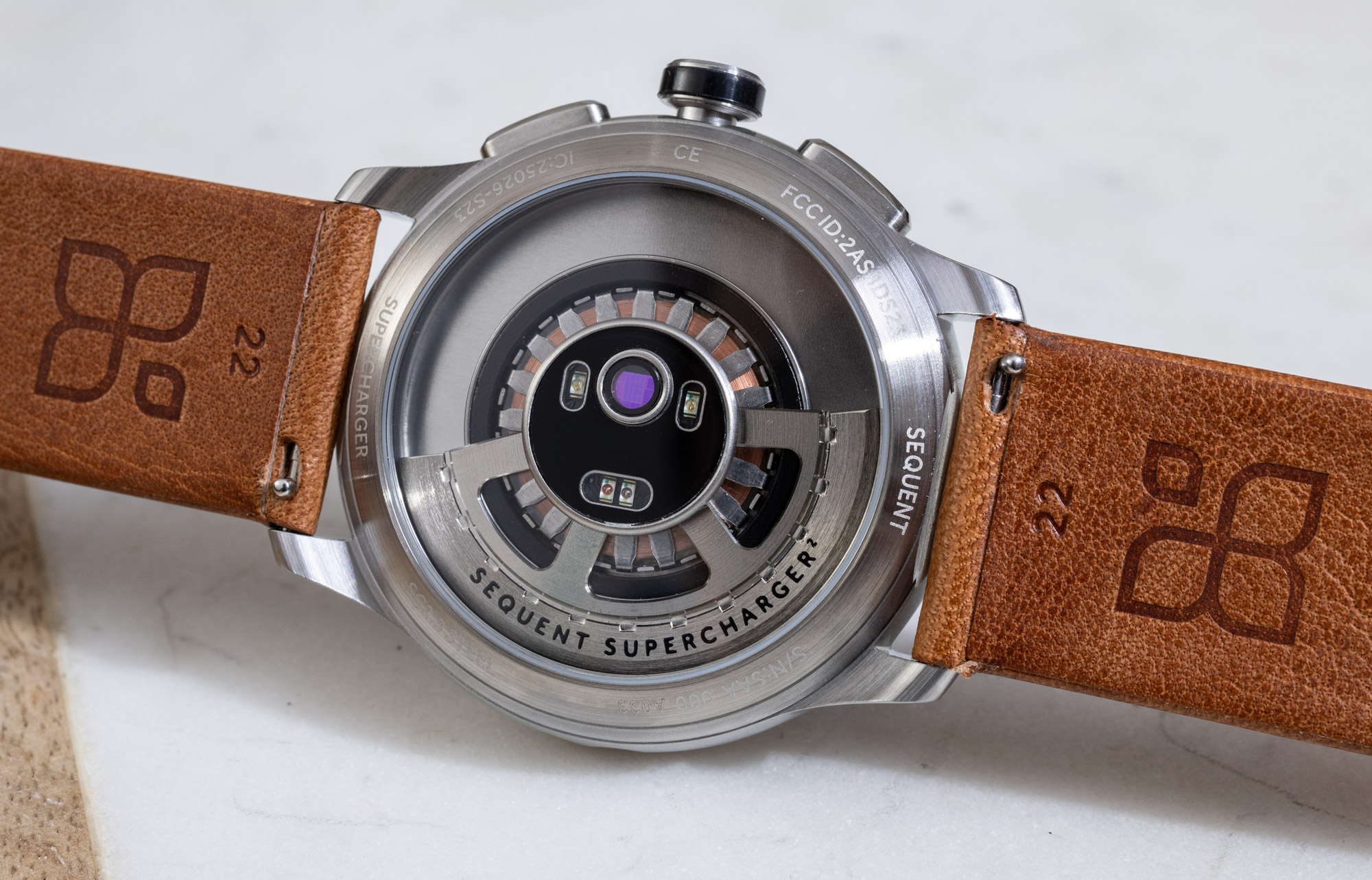 钛埃莱克特龙是智能与机械手表的完美结合-SuperCharger2.3智能腕表评测