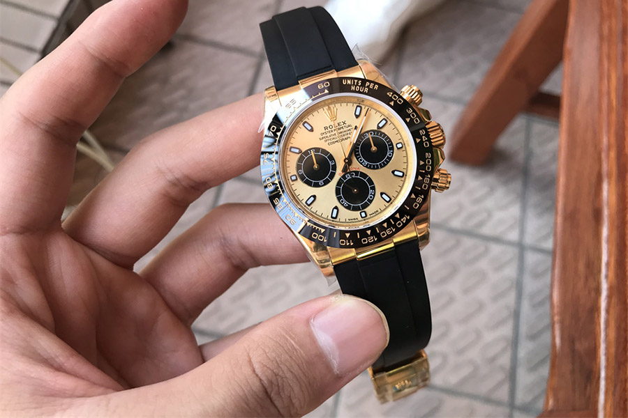 怎么分辨市场顶级迪通拿4130机芯