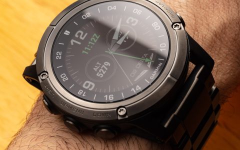 Garmin D2 Delta PX智能手表-带有GPS功能的飞行员款式智能手表