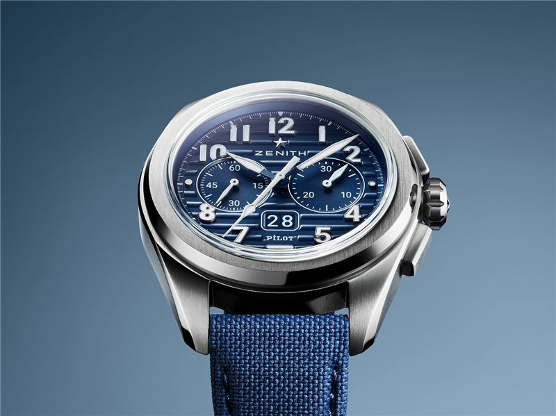 『新表』Zenith 推出 Pilot Boutique Edition 特别版大三针腕表和计时码表：蓝色表盘