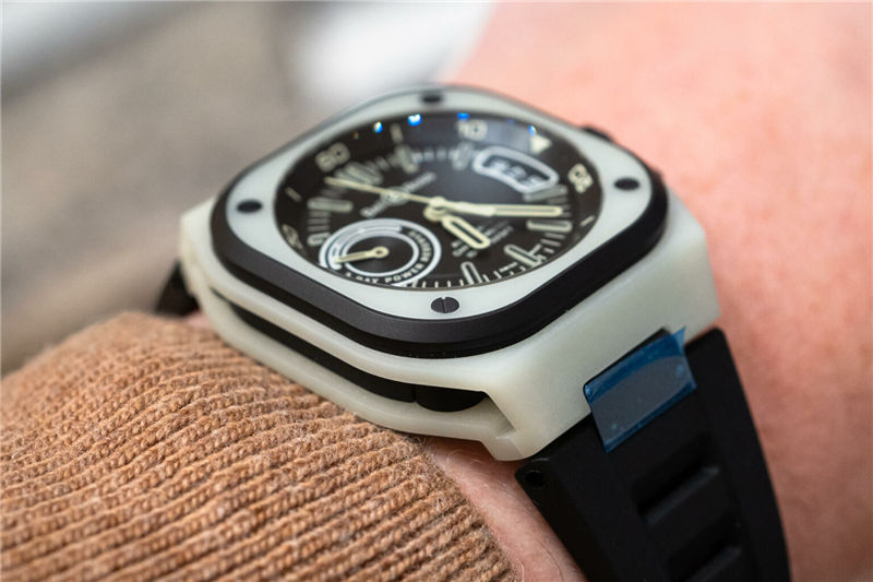 手表品鉴：Bell&Ross BR-X5绿色LUM手表