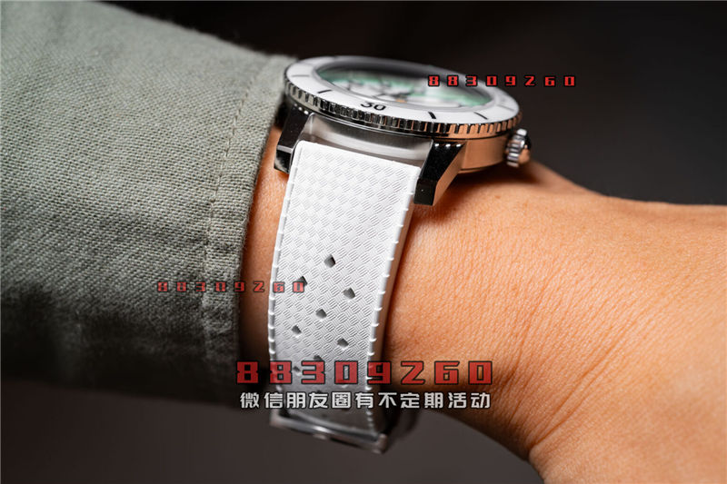 腕表品鉴Zodiac Super Sea Wolf ZO9309 白色压缩潜水表