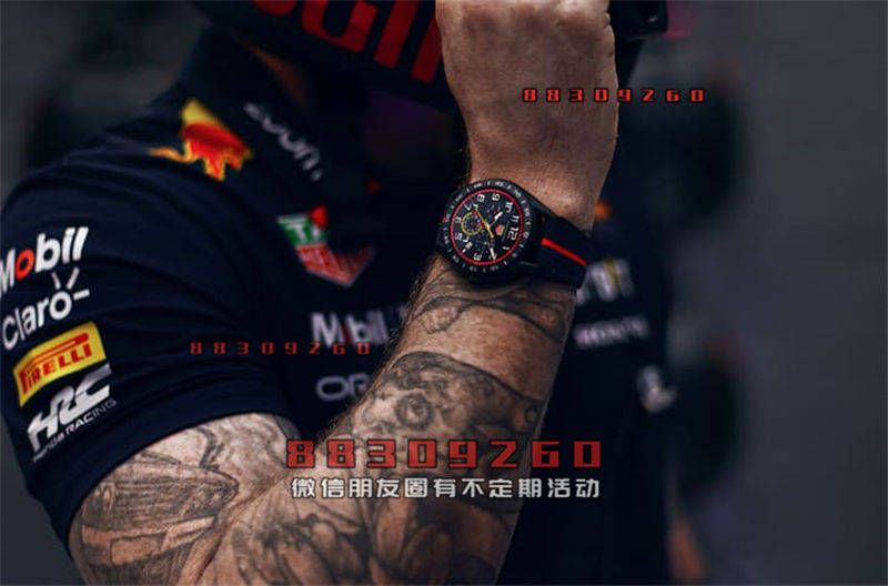 泰格豪雅联手F1甲骨文红牛车队打造Connected智能表特别版