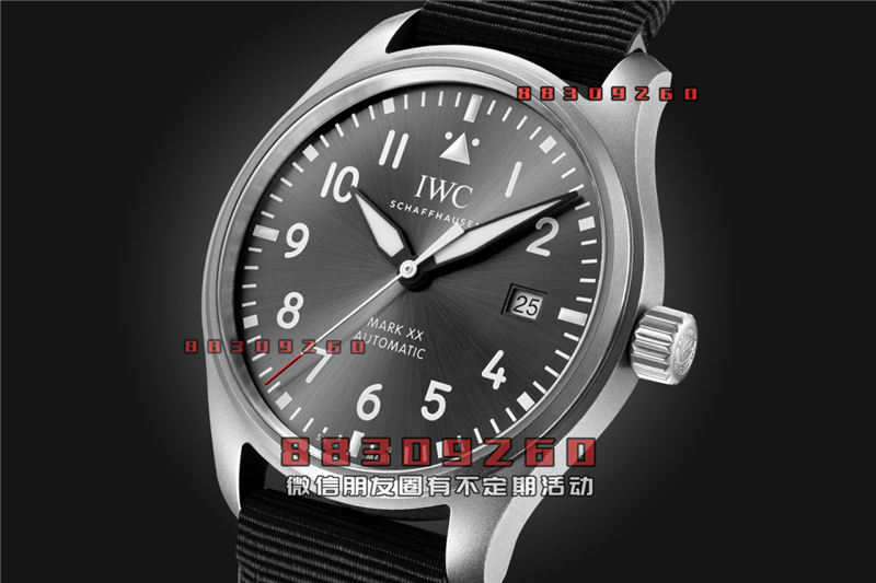 IWC推出钛金属飞行员腕表 Mark XX Patrouille Suisse