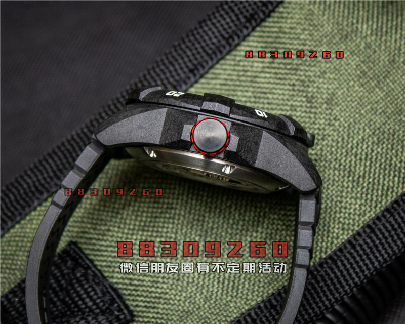 ProTek USMC 系列1210自动碳纤维潜水表