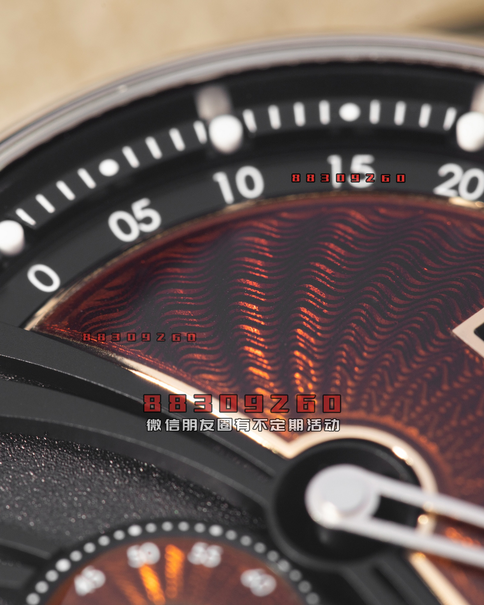 Chronoswiss 推出3枚全新 Delphis 限量版数字跳时腕表