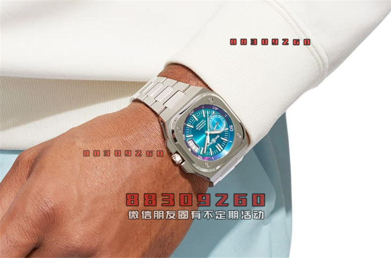 BELL & ROSS BR-X5日期表换上面盘颜色会不断变化的虹彩设计引人注意