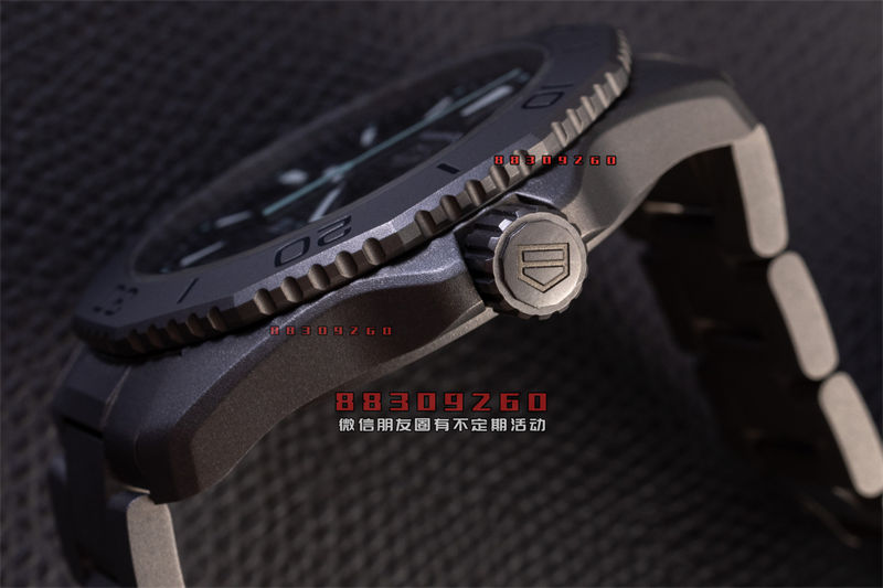 TAG Heuer Aquaracer专业200 Solargraph钛合金